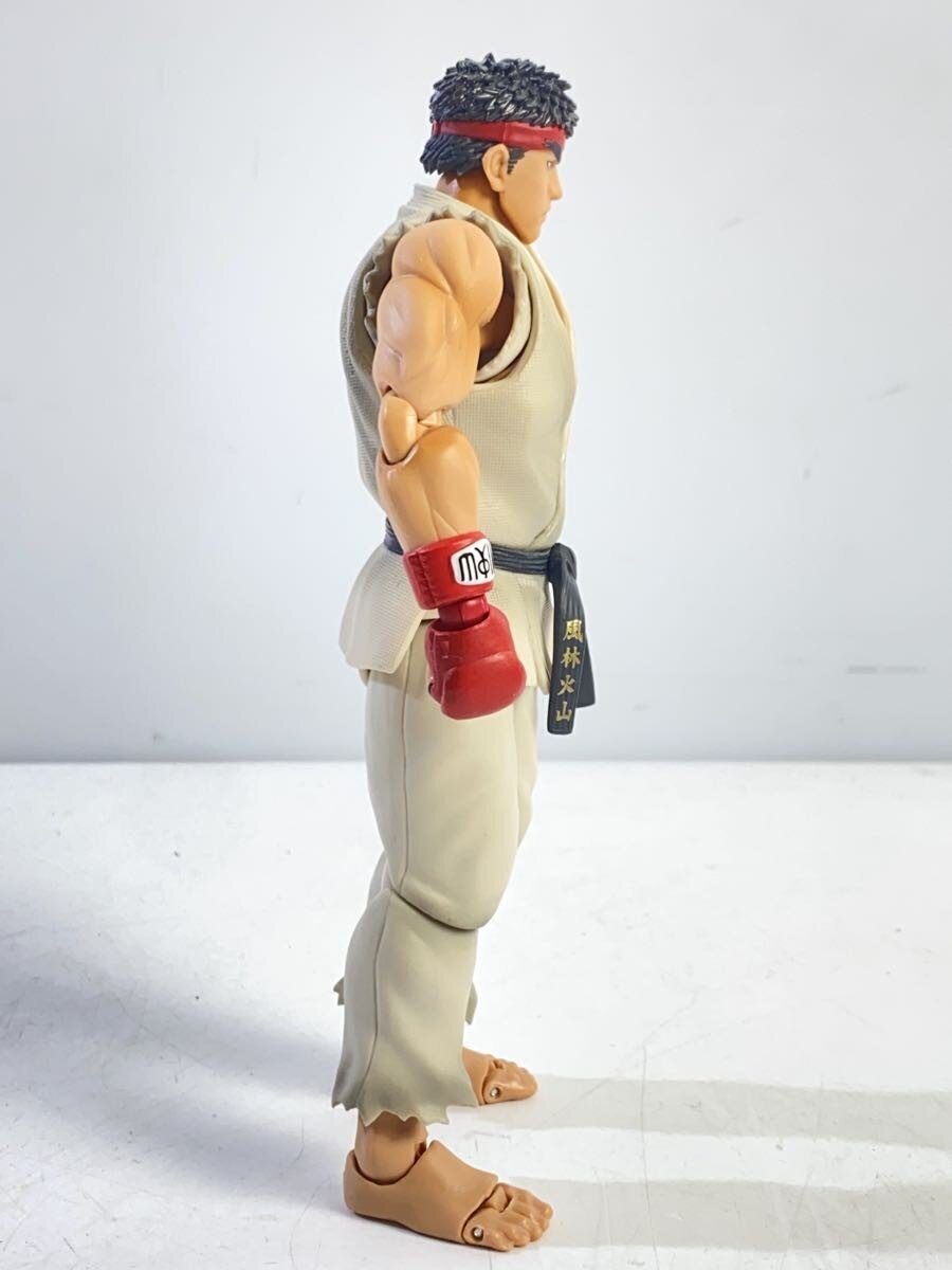 BANDAI SPIRITS s.h.Figuarts Street Fighter Ryu (Outfit 2) Figure