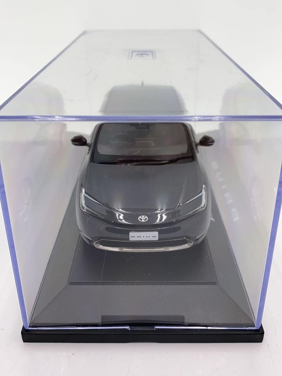Paluck Prius Die-cast Mini Car 1/30 Scale (1M2, Ash)