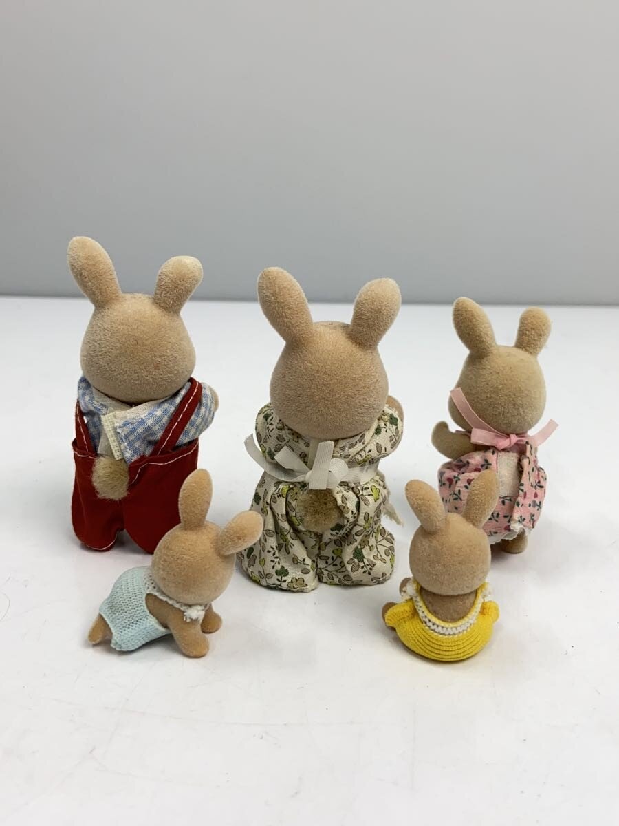 EPOCH Sylvanian Families Milk Rabbit Family 5-Piece Set (Early)
