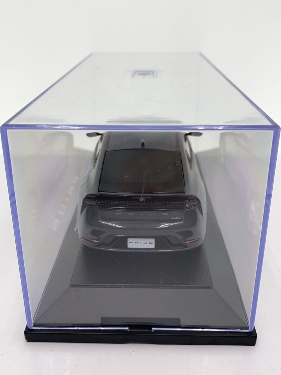 Paluck Prius Die-cast Mini Car 1/30 Scale (1M2, Ash)