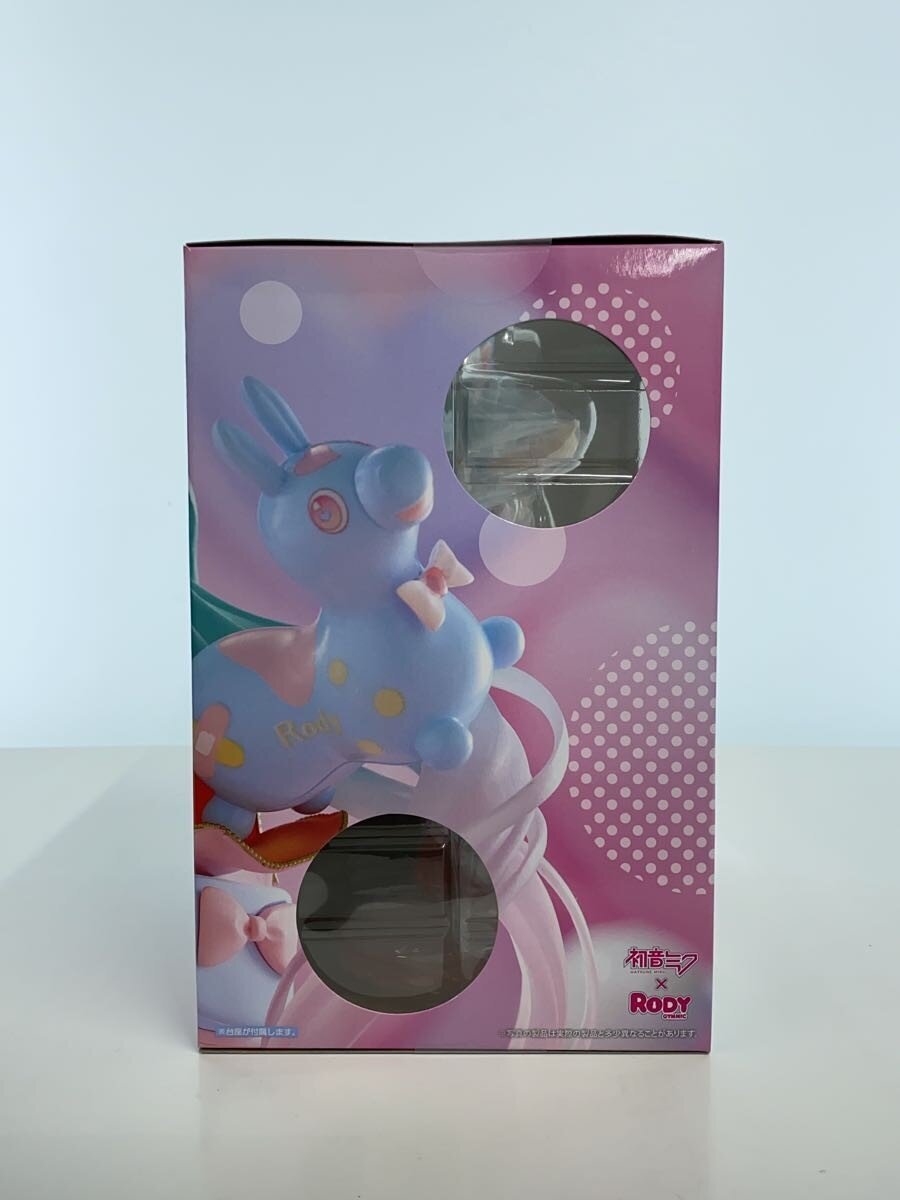 TAITO Figure Hatsune Miku