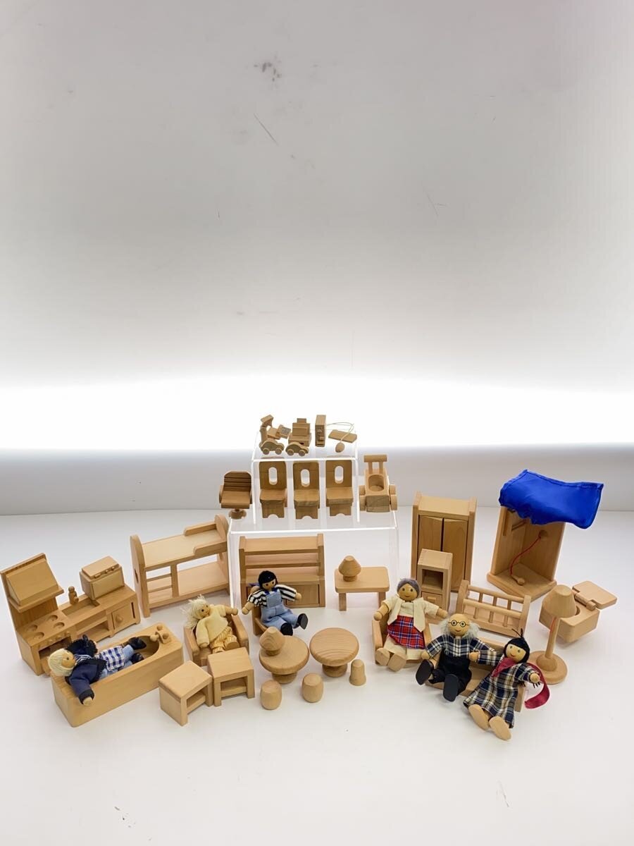 Bornelund Dollhouse Set