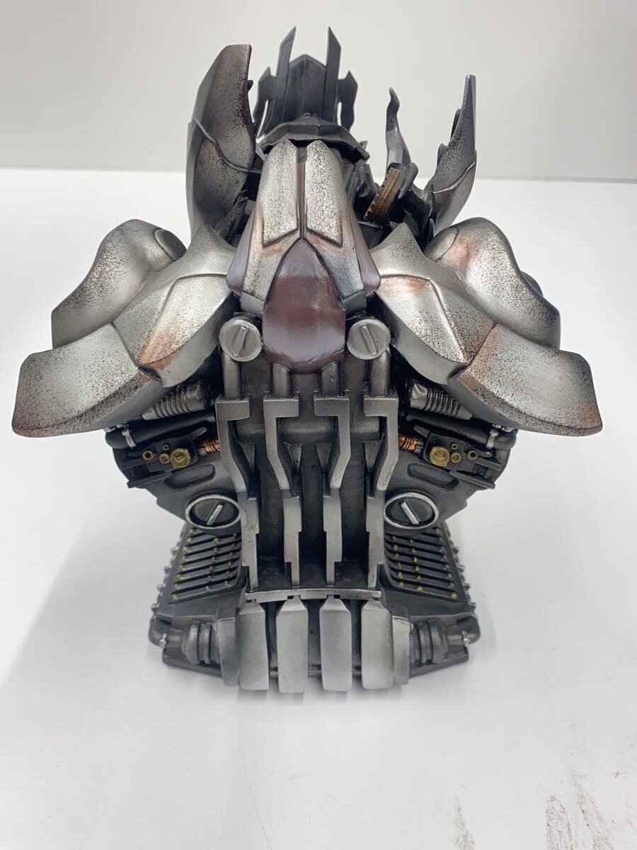 TAKARA TOMY Figure