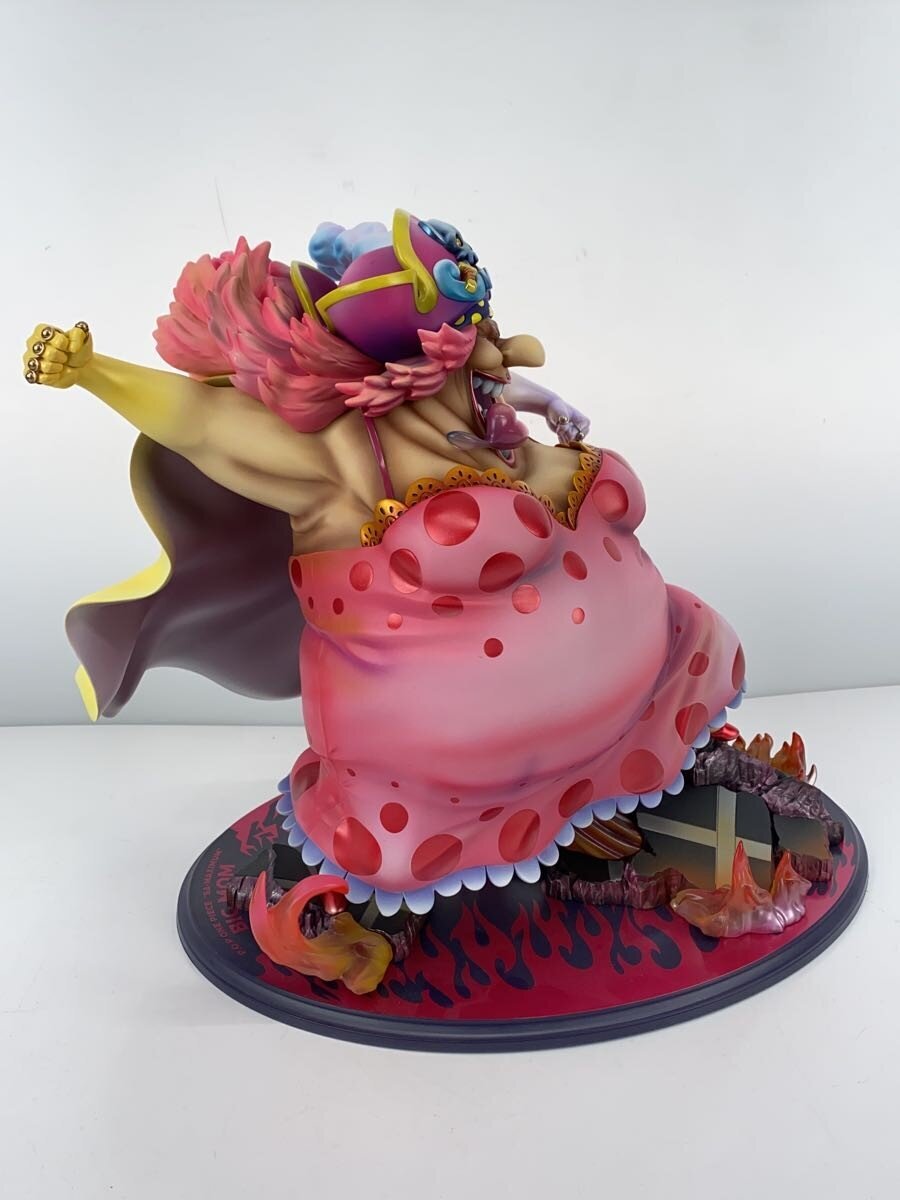 Mega House Figure - Comic & Anime: Big Mom (Charlotte Linlin)