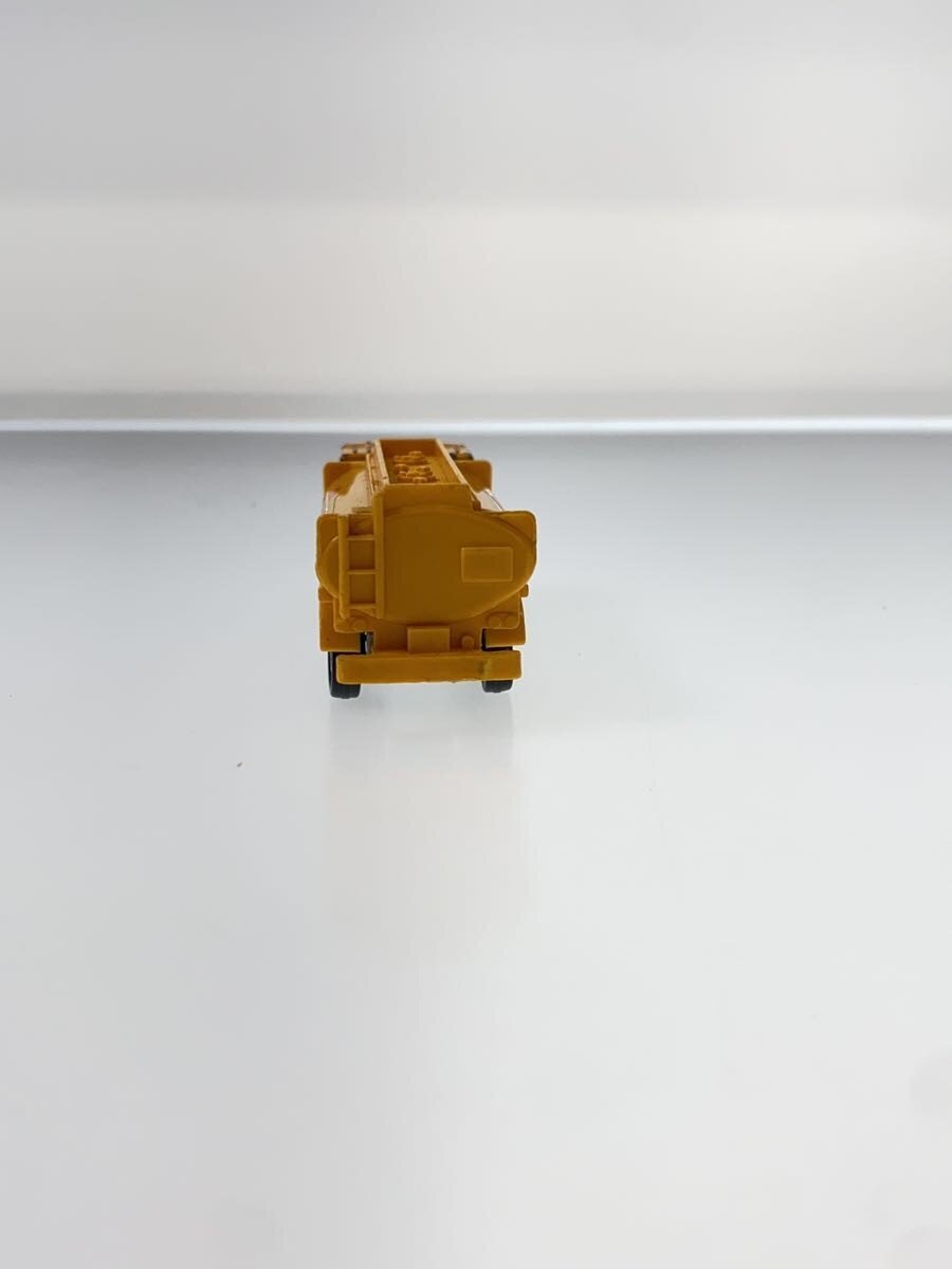 TOMY Tomica Made in Japan 54-1-7 Nissan Diesel Truck Shell