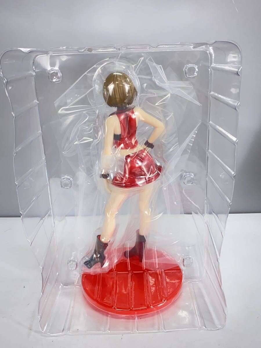 FURYU Figure