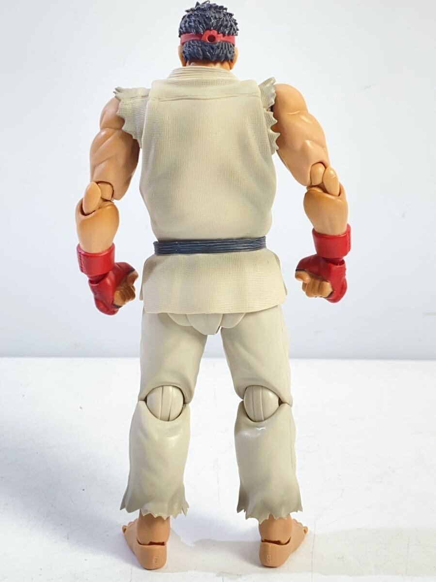 BANDAI SPIRITS s.h.Figuarts Street Fighter Ryu (Outfit 2) Figure