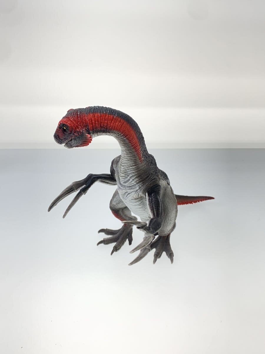 Assorted Dinosaur Figures (Various Brands)