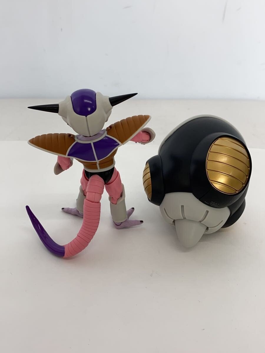 BANDAI SPIRITS Dragon Ball Z Frieza First Form & Frieza Pod