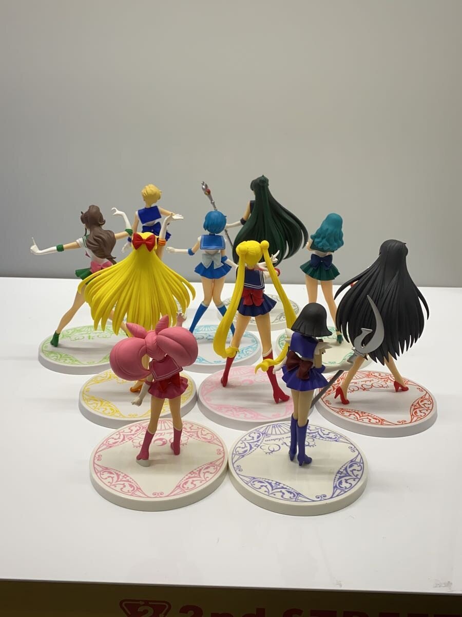 Other-brand Figures (Set of 10)