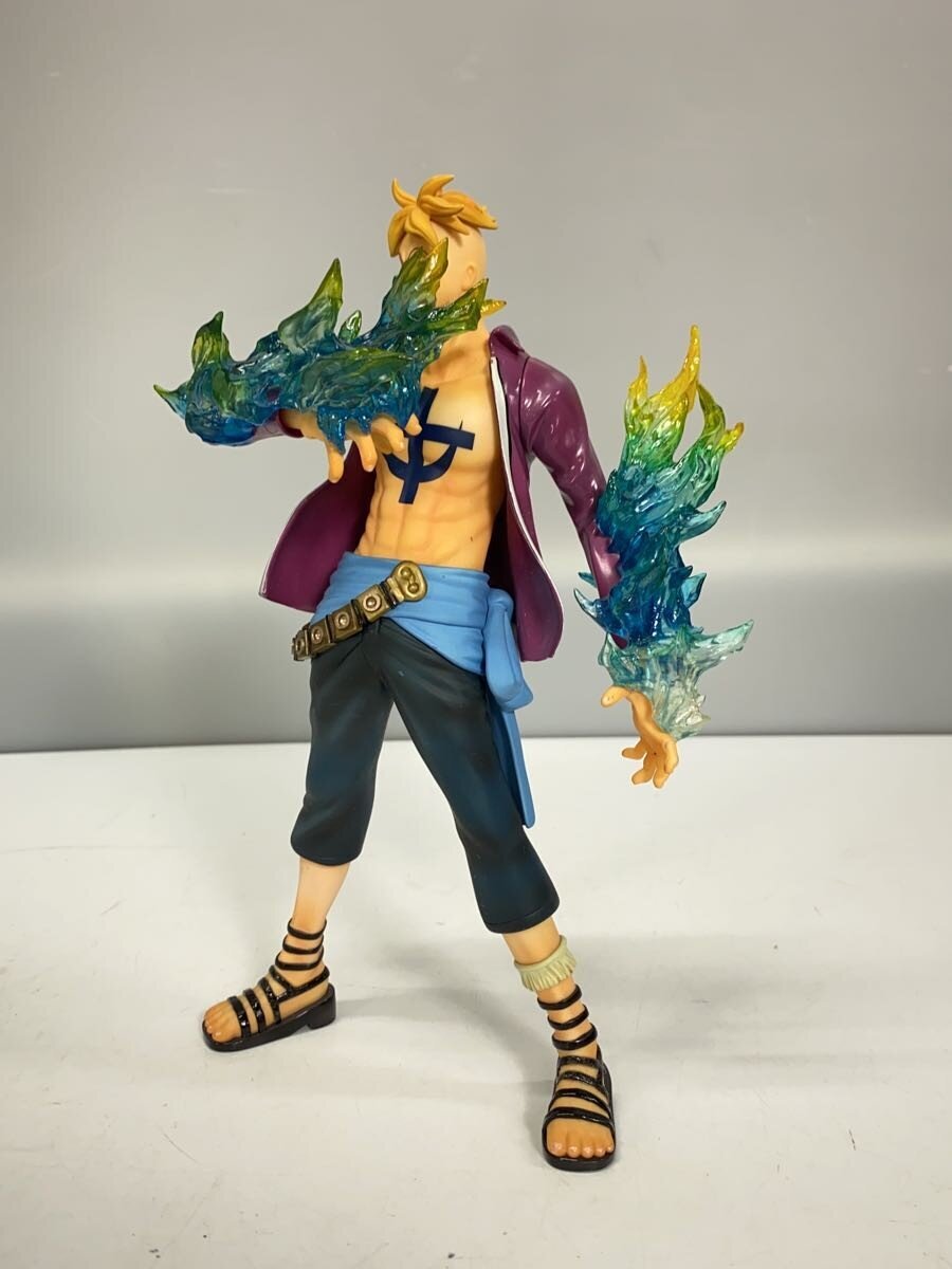 Mega House Figure