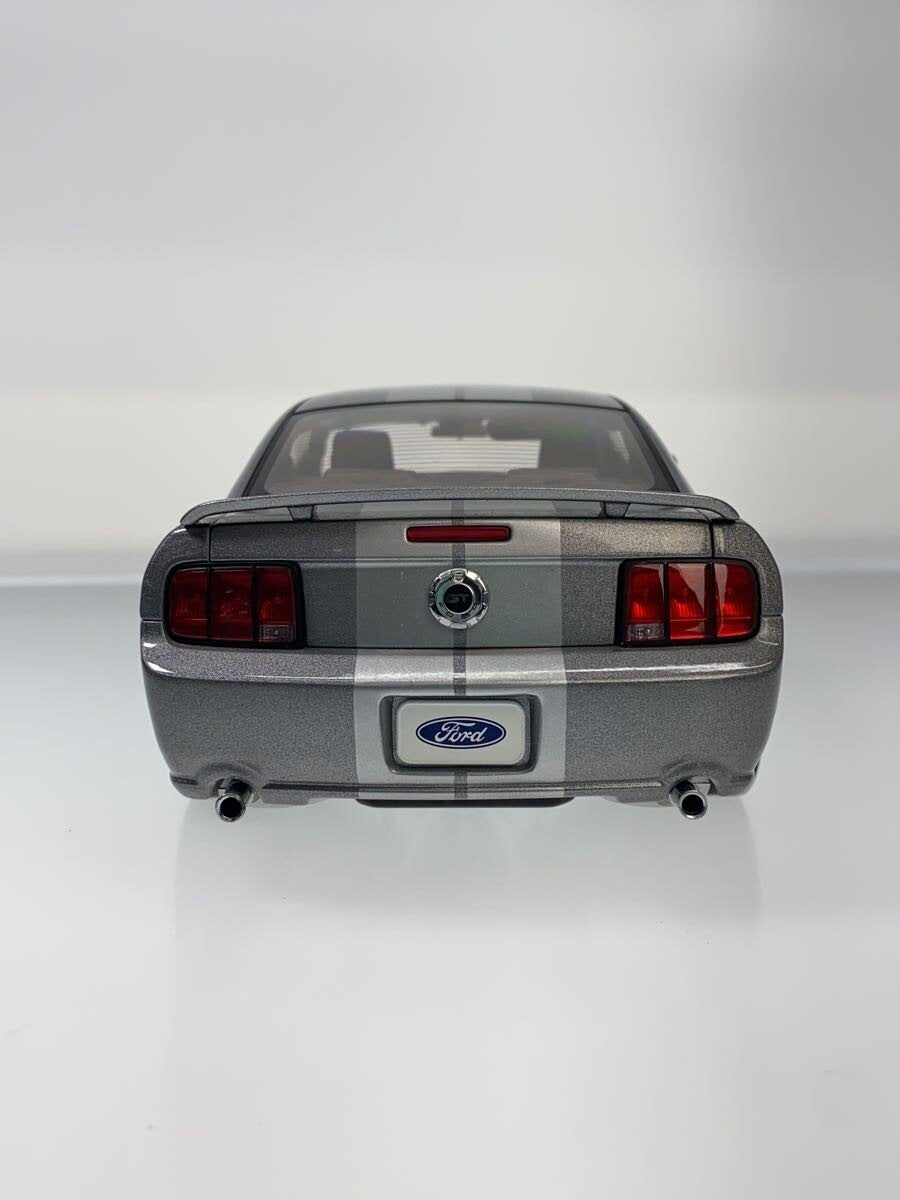 AUTOart 1:18 Ford Mustang GT (2004/2005) PERFORMANCE Series 73013 (Silver)