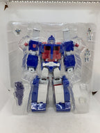 TAKARA TOMY TRANSFORMERS Masterpiece Ultra Magnus MP-22 Figure