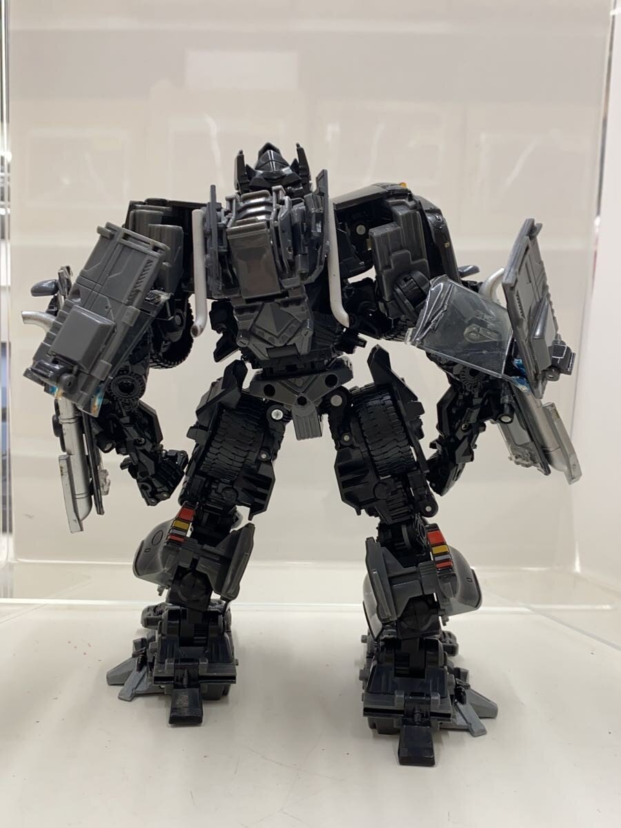 TAKARA TOMY Figure