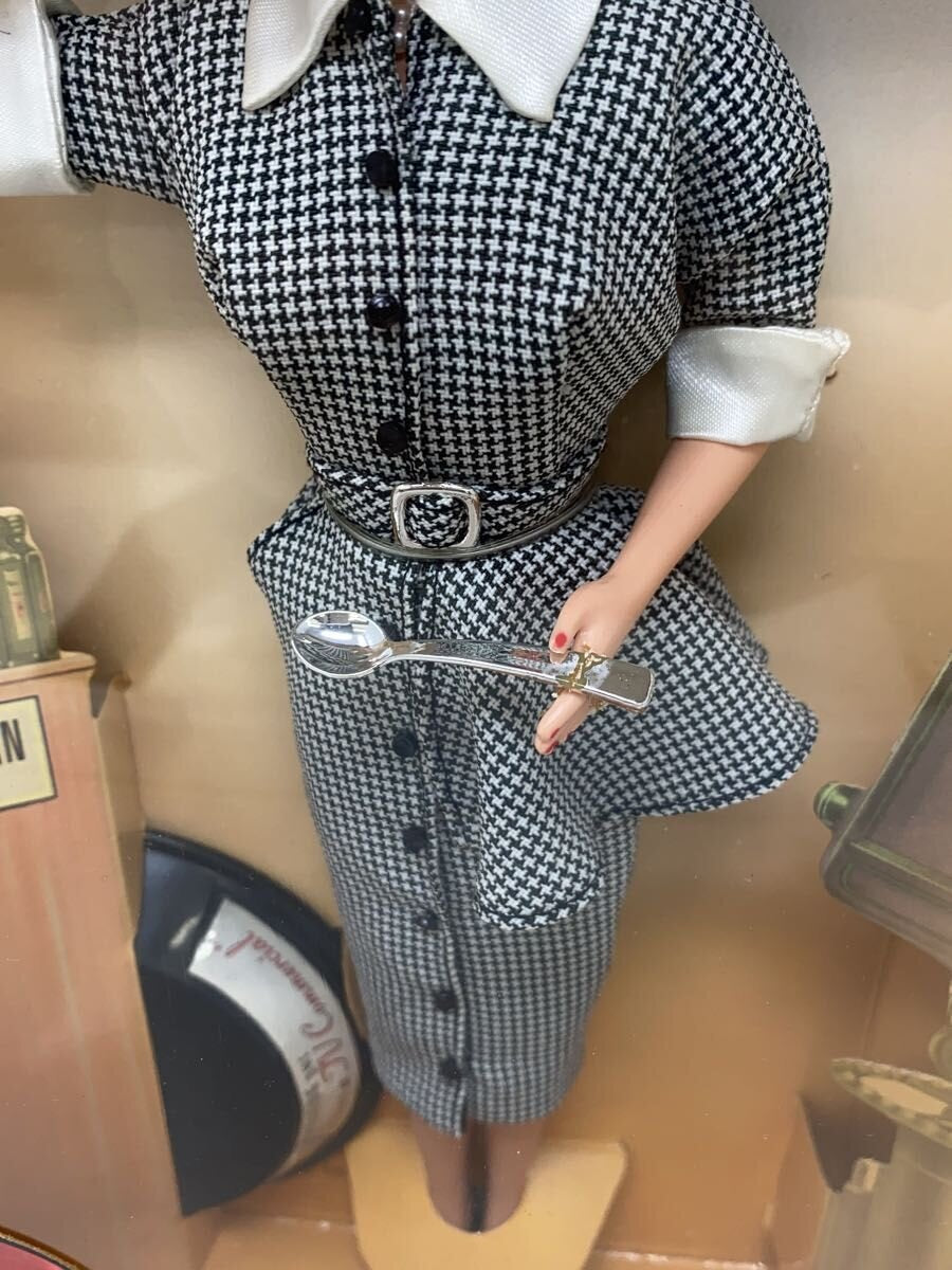 Lucy Richado — Girl (Other Brand)
