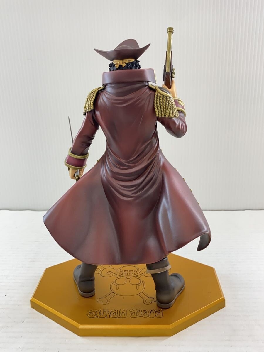 Mega House Figure (Comic & Anime)
