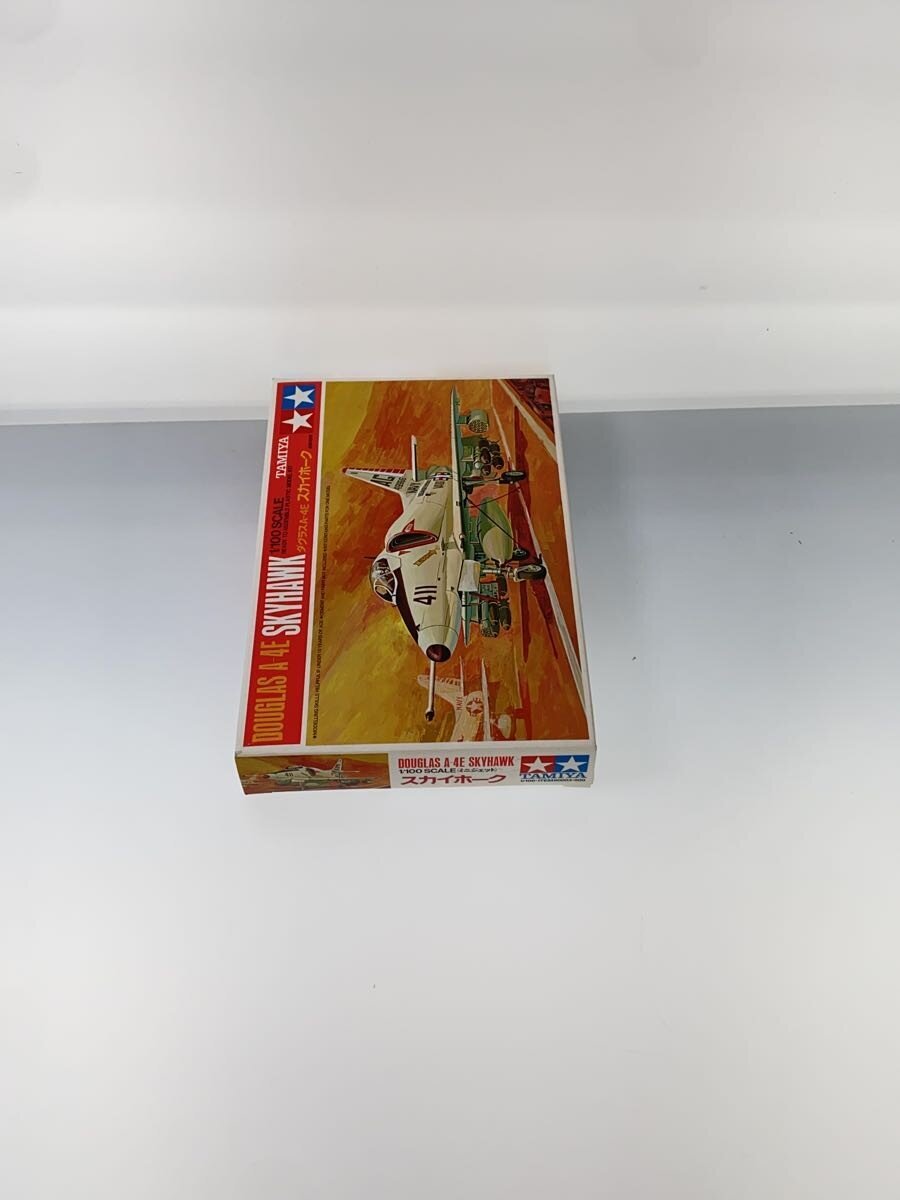 TAMIYA 1/100 Douglas A-4E Skyhawk Plastic Model 60003