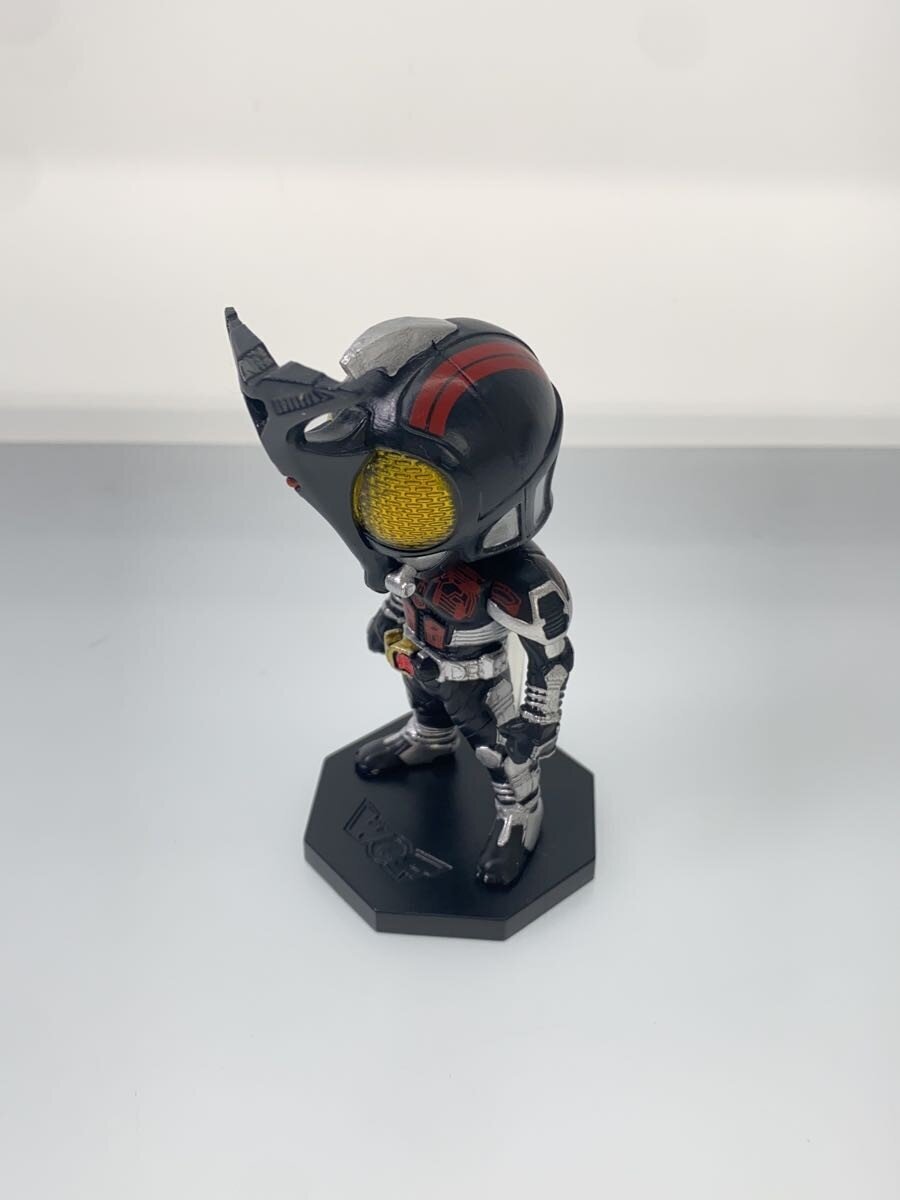 Various Brands Figures: Kabuto / Wakore Set