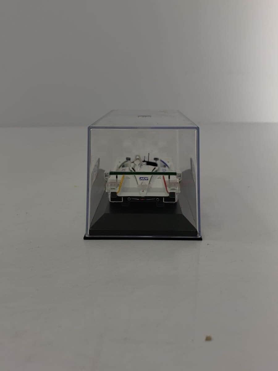 MINICHAMPS Diecast Car (White) 400 051303