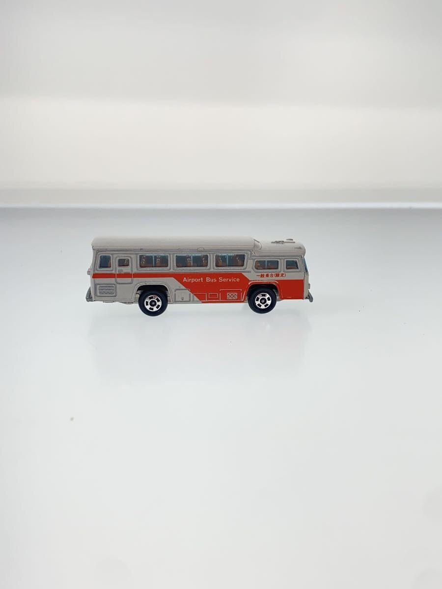 TOMY Tomica Made in Japan Fuji Semi-Decker Airport Bus 41-2 (Fuji Heavy Industries Type 13)