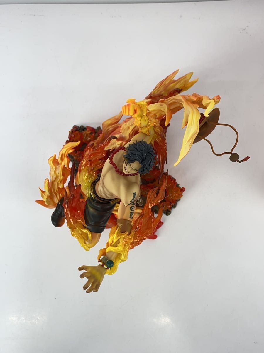 Mega House Figure
