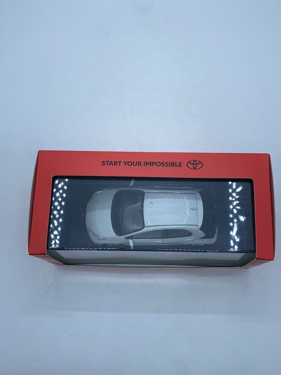 TOYOTA Mini Car (White)