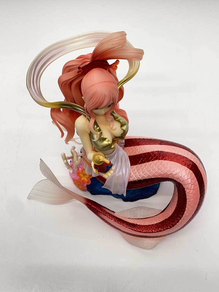 Mega House Figure (Comic & Anime)