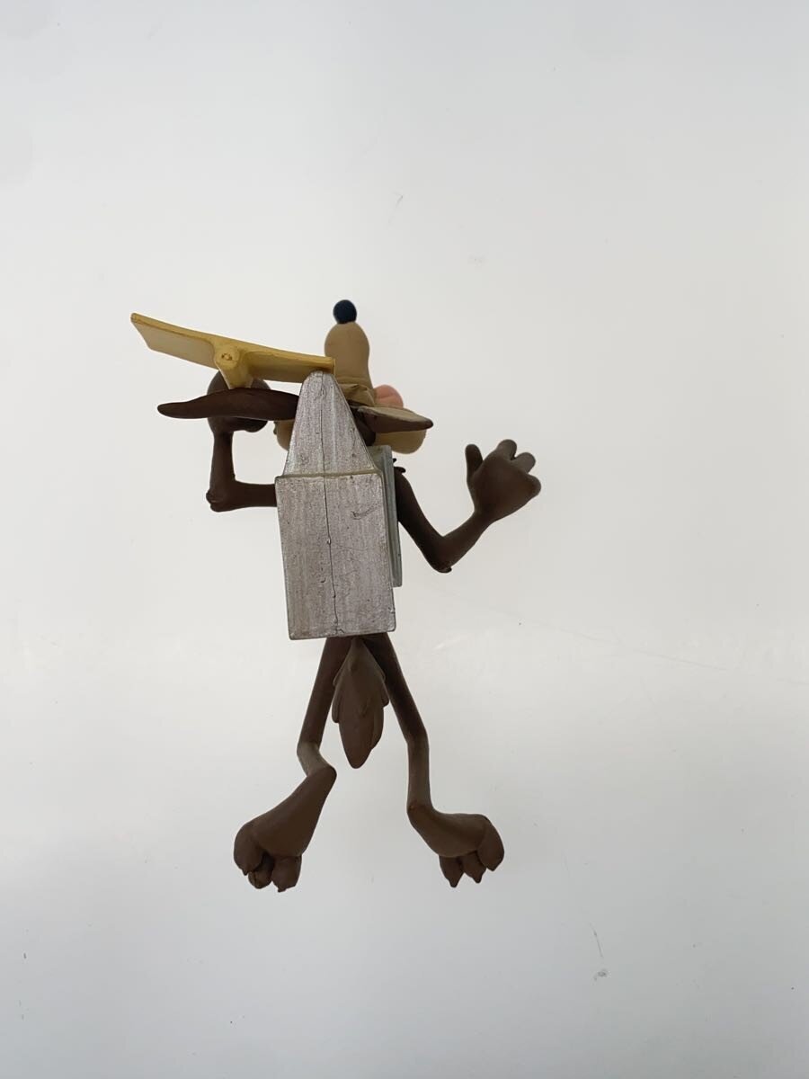 Other Brand Coyote Figure