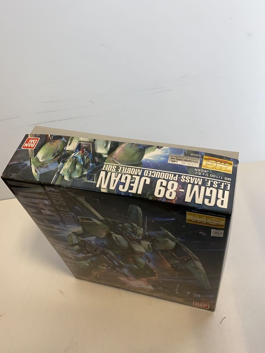 BANDAI MG RGM-89 Jegan (Gunpla Plastic Model)