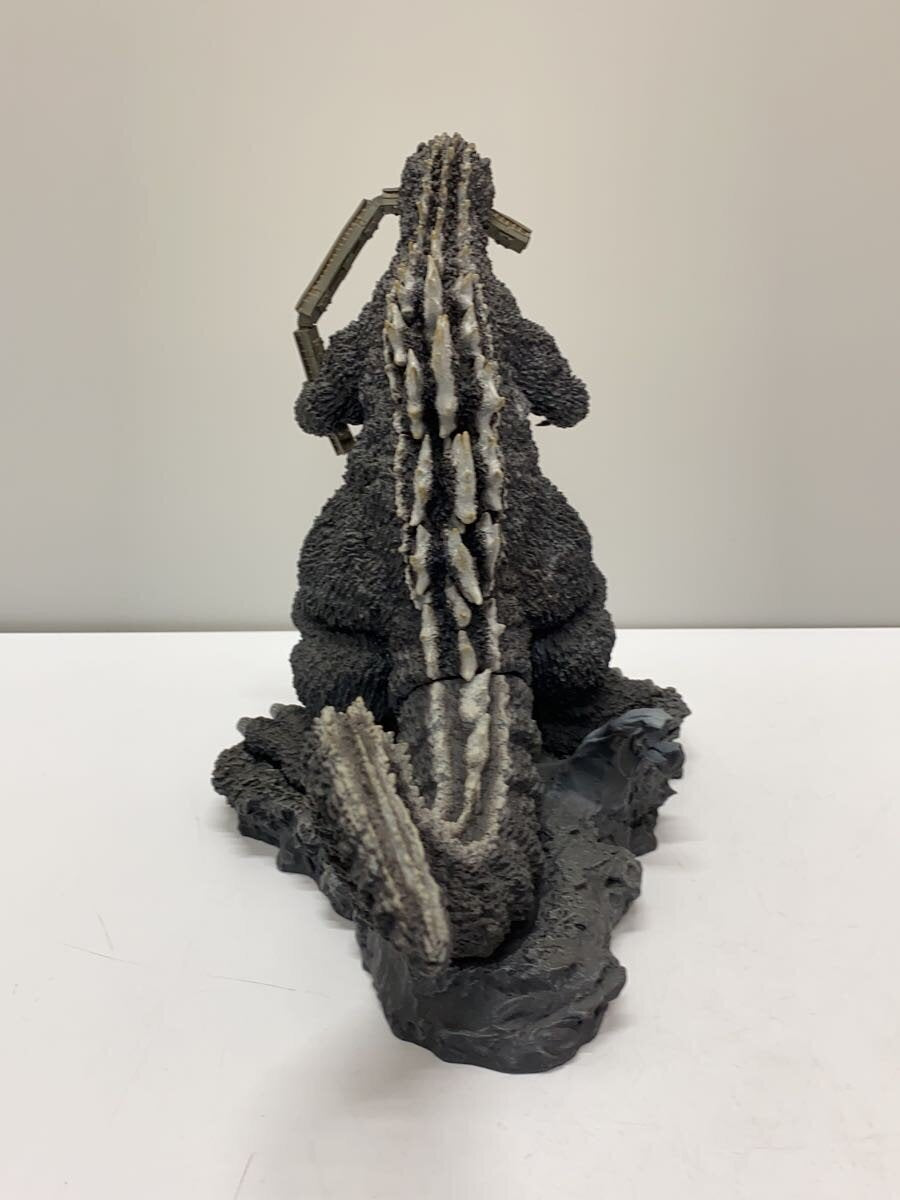X-PLUS Toho 30cm Series 1954 Godzilla (Train-Biting Ver.) Finished Figure