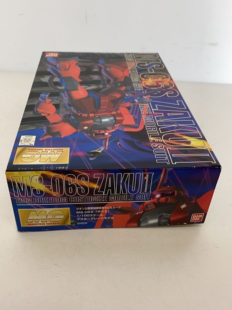 BANDAI 1/100 MG MS-06S Zaku II (Principality of Zeon Commander Type) - Unassembled