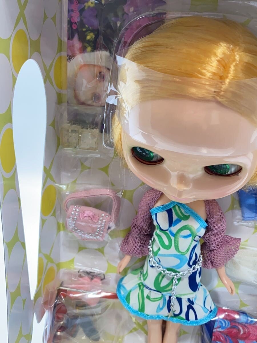 TAKARA Girl