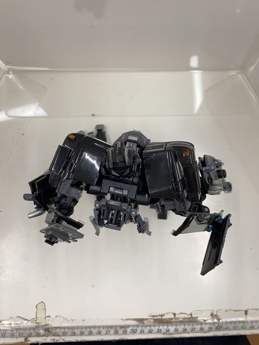 TAKARA TOMY Figure