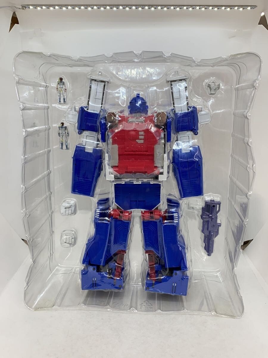 TAKARA TOMY TRANSFORMERS Masterpiece Ultra Magnus MP-22 Figure