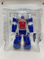 TAKARA TOMY TRANSFORMERS Masterpiece Ultra Magnus MP-22 Figure