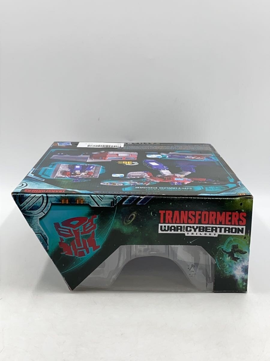TAKARA TOMY Figure