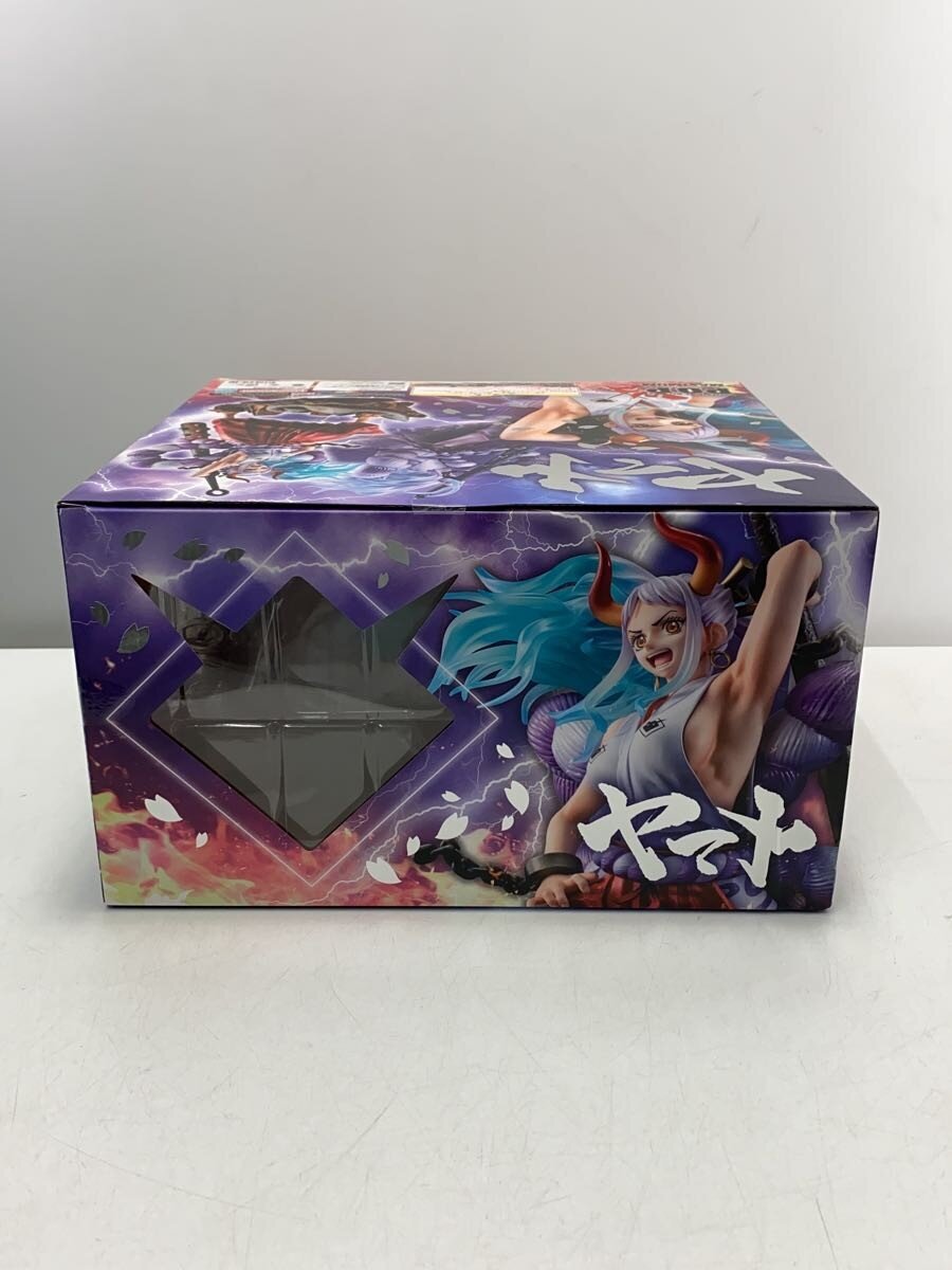Mega House Figure (Comic & Anime)