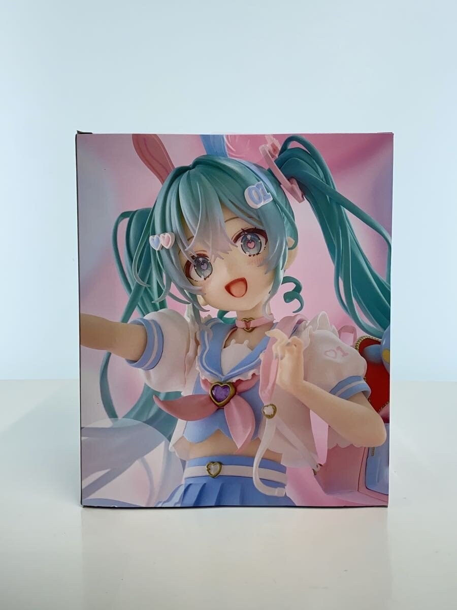 TAITO Figure Hatsune Miku