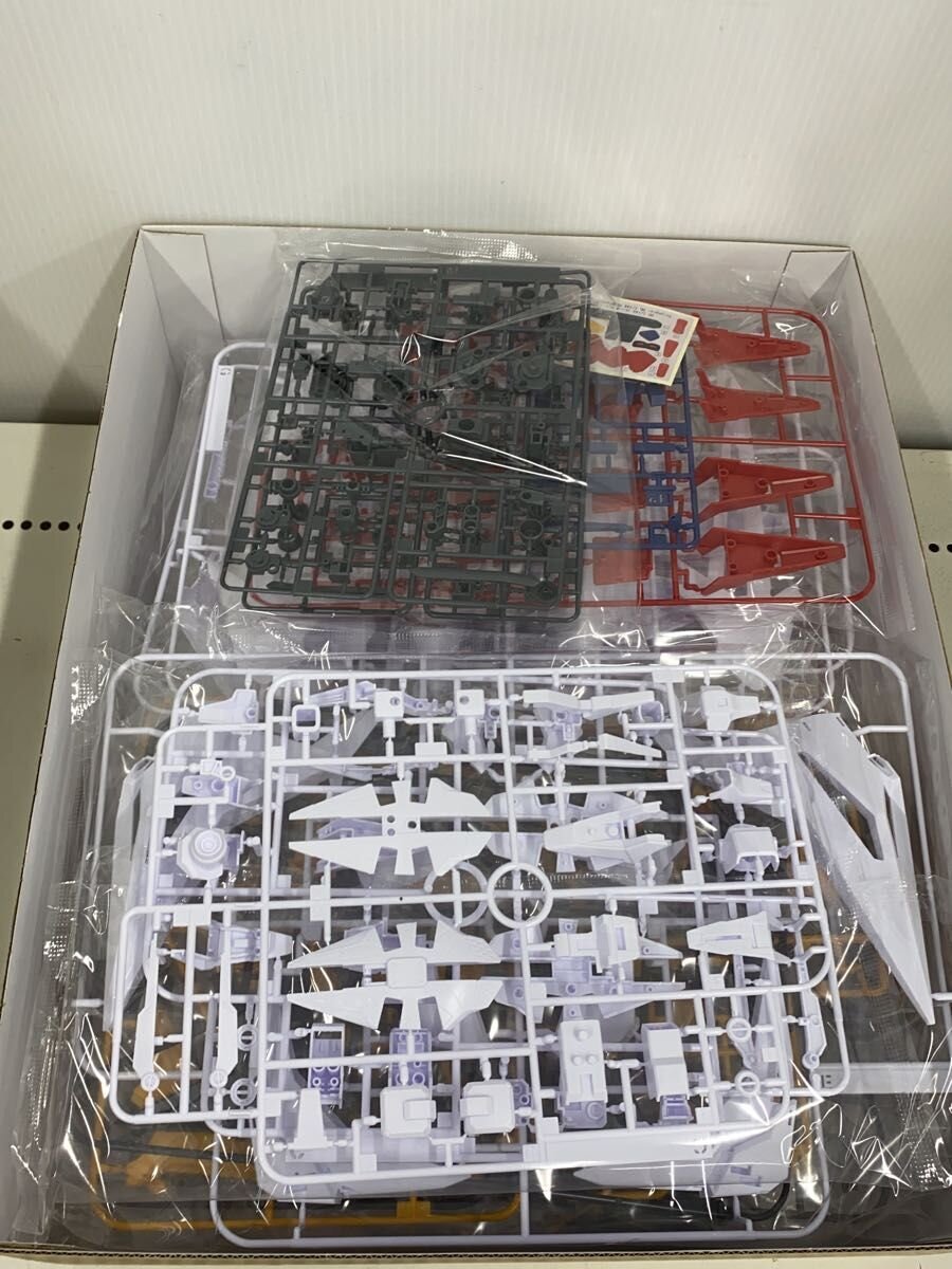 BANDAI SPIRITS Gunpla Plastic Model