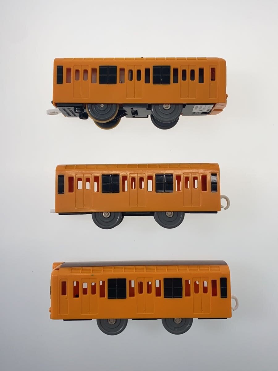 TAKARA TOMY Plarail Tokyo Metro Ginza Line 2000 Series — Single Car with Light