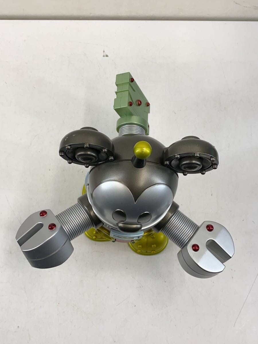 TAKARA TOMY Figure