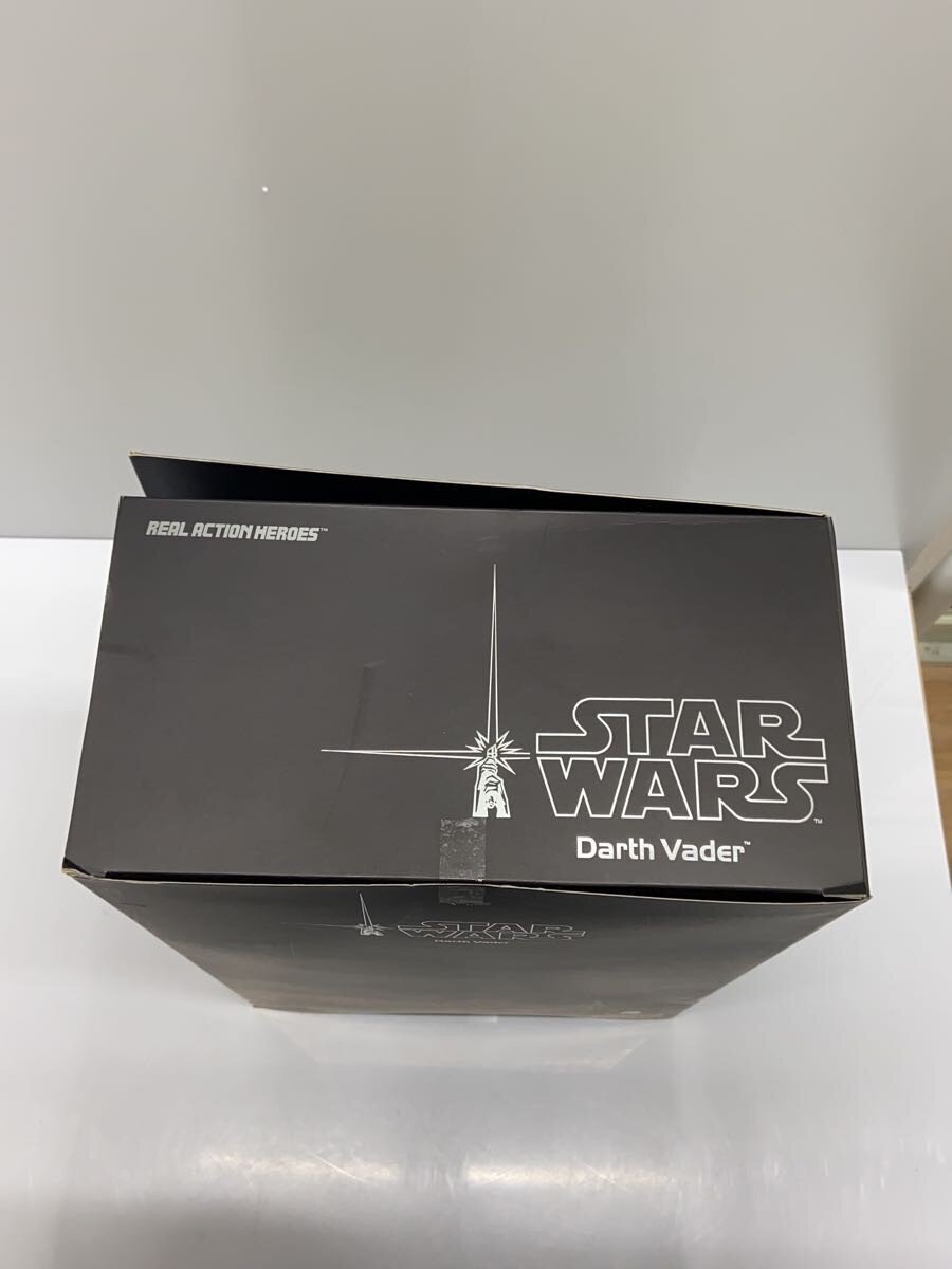 MEDICOM TOY REAL ACTION HEROES 1/6 Star Wars Darth Vader (box shows wear)