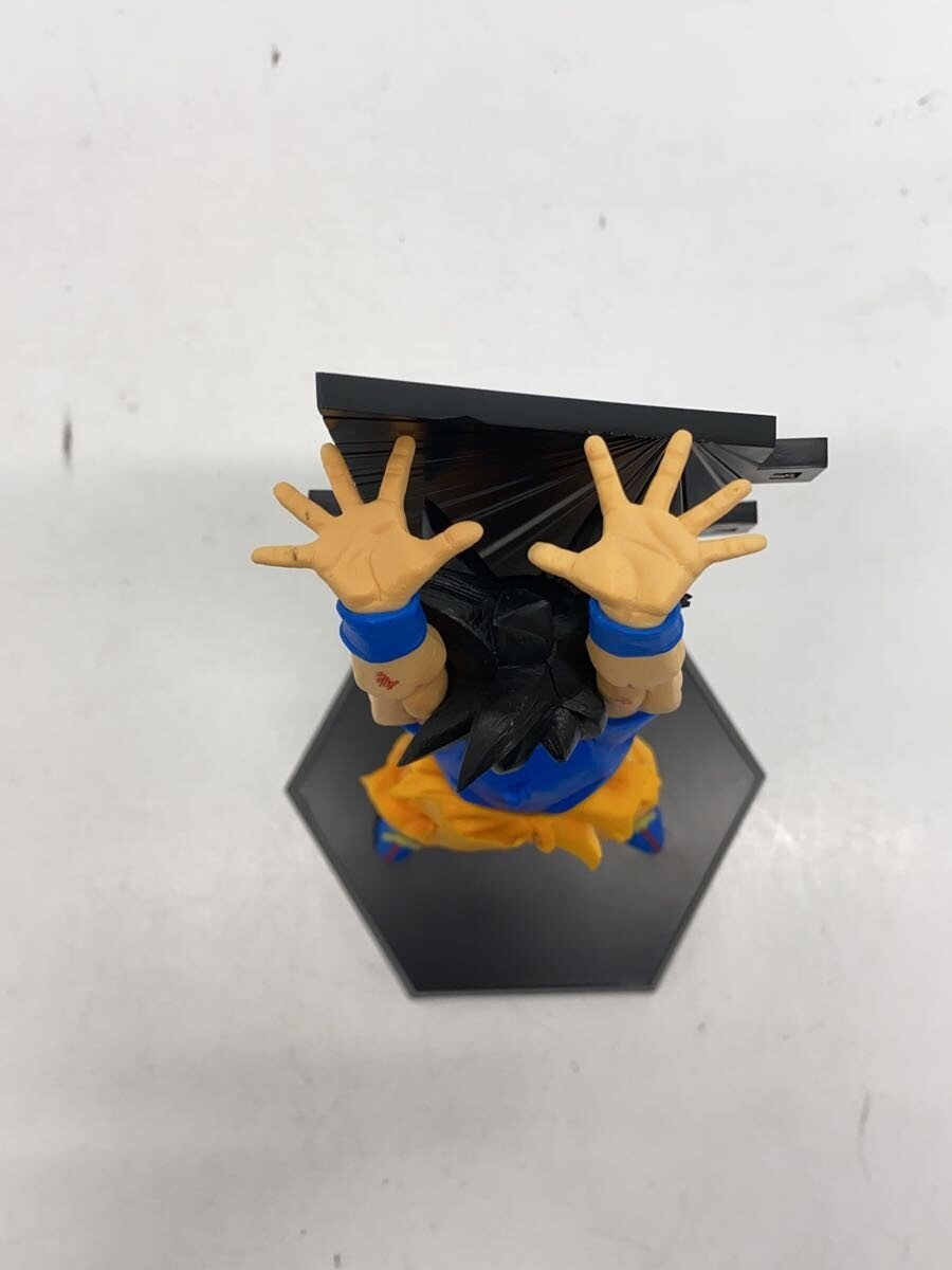 BANDAI SPIRITS 40th Anniversary Son Goku Figure - Comic & Anime