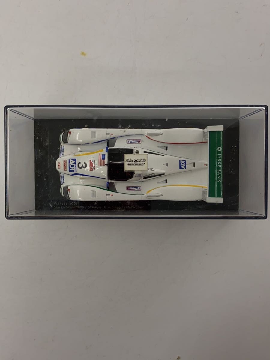 MINICHAMPS Diecast Car (White) 400 051303