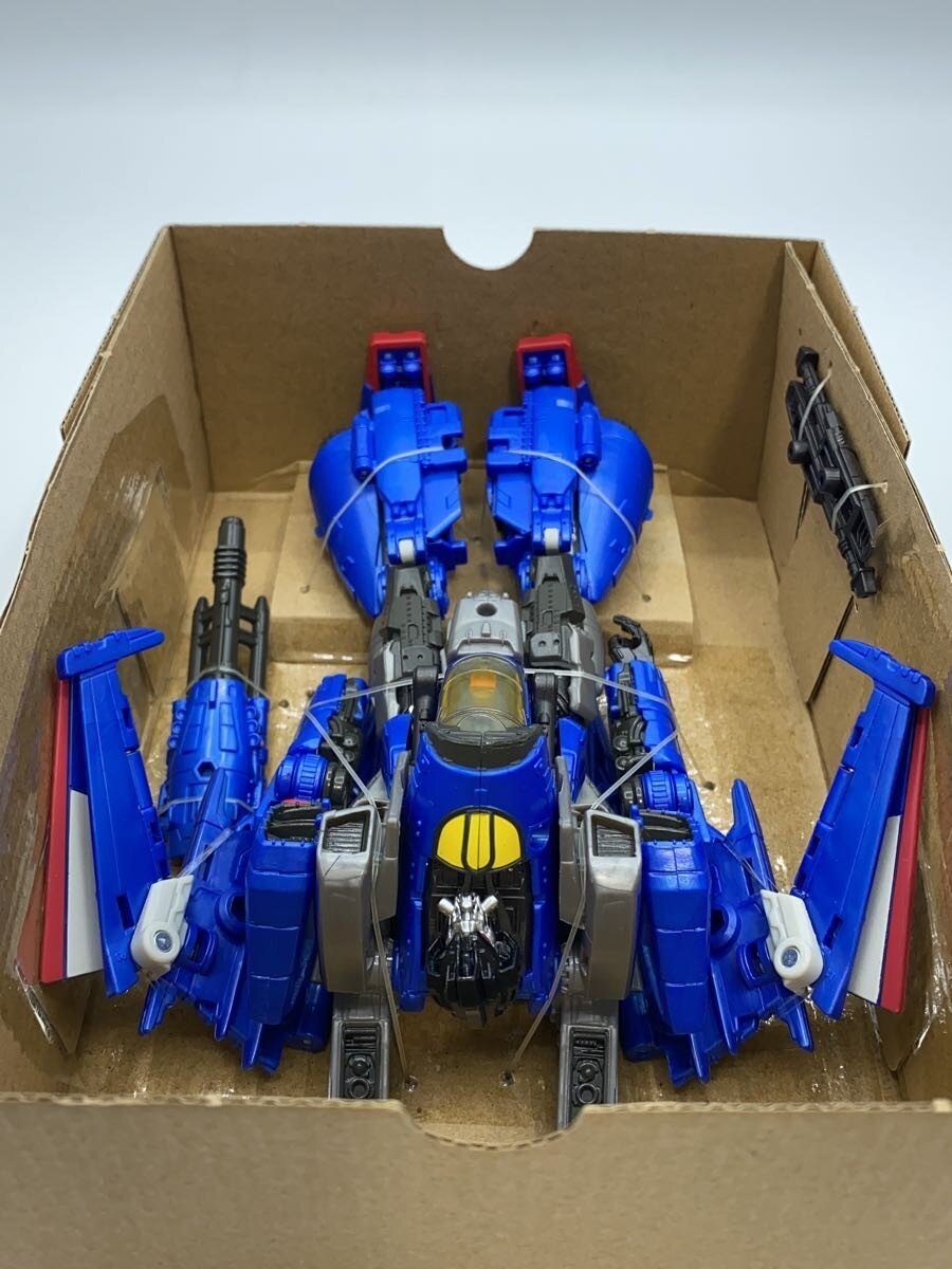 TAKARA TOMY Figure