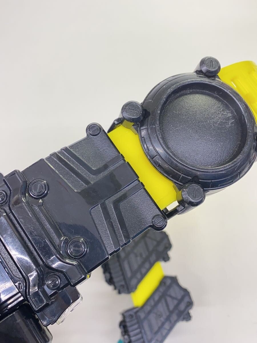 BANDAI DX Build Driver & Full Bottle Set (Kamen Rider Build) - Small Scratches, No Box/Manual