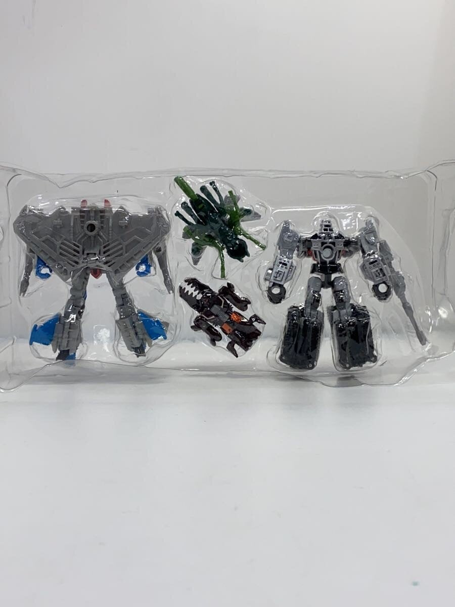 TAKARA TOMY TG-28 Megatron & Starscream - Transformers Generations