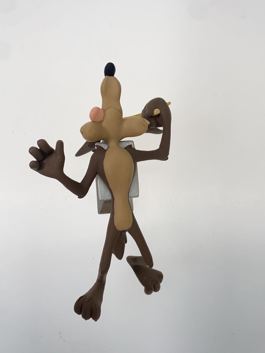 Other Brand Coyote Figure