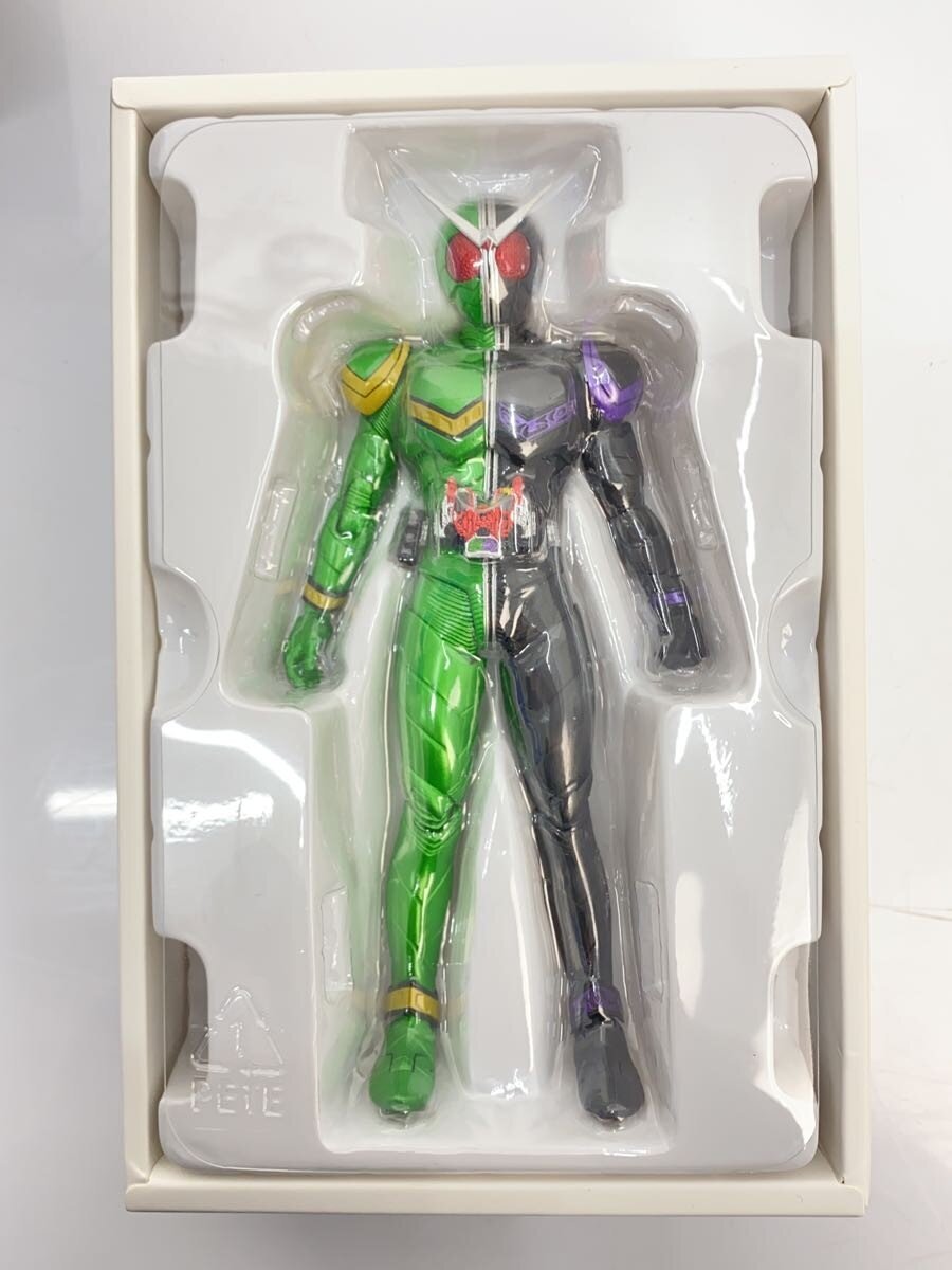 BANDAI S.H.Figuarts (Shinkokutō Seihō) Kamen Rider W Cyclone Joker