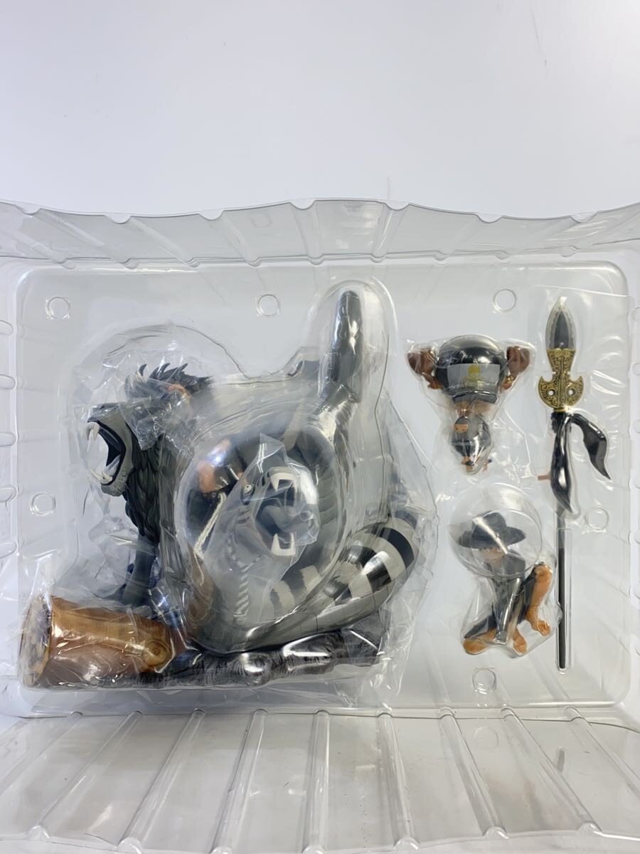 Mega House × mastermind JAPAN THEATER8 cast by mastermind JAPAN DESKTOP REAL McCOY Figure